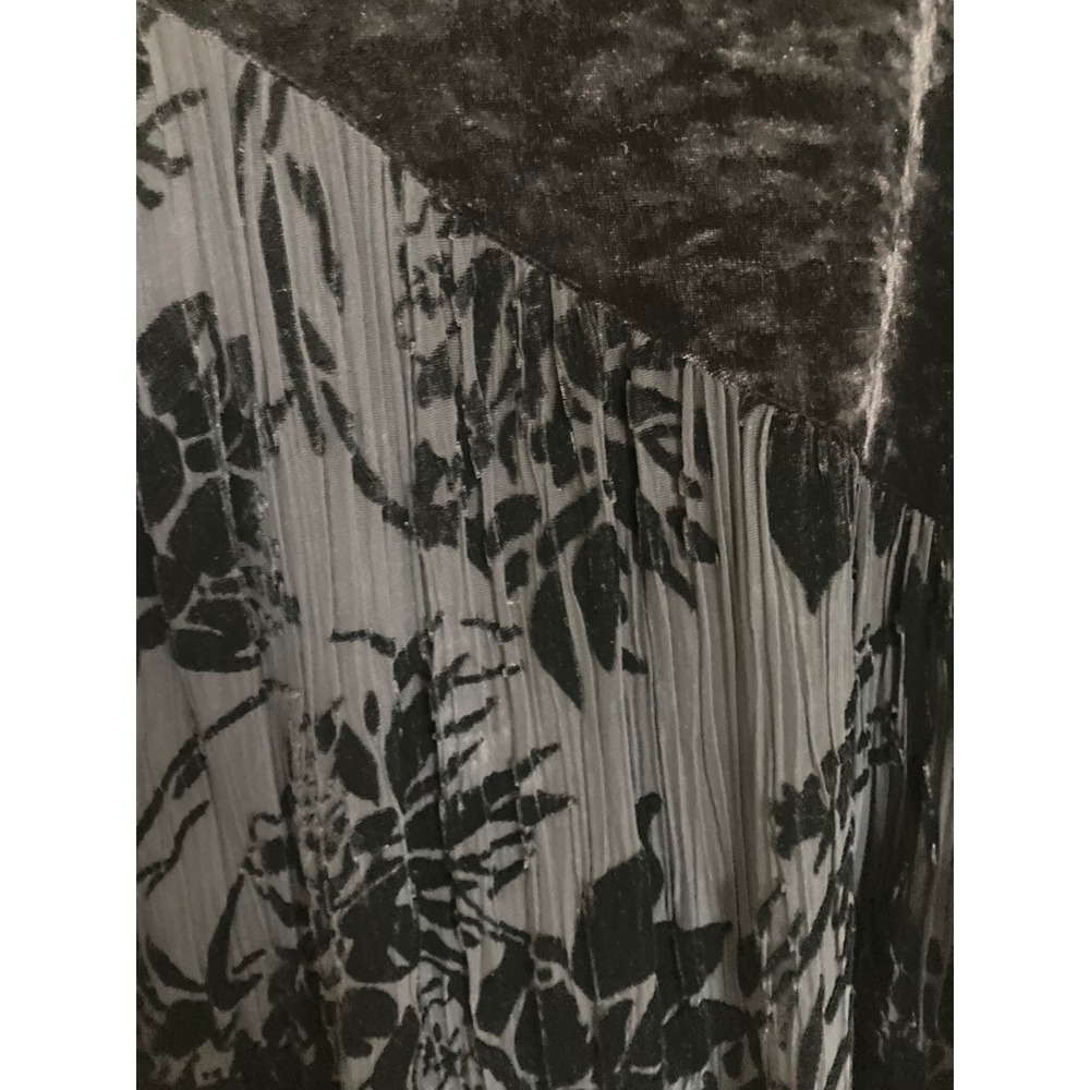 Joseph Ribkoff Black Velvet Floral Burnout Pleated Ruffle Midi Skirt 62276 Sz 14 - Picture 8 of 8
